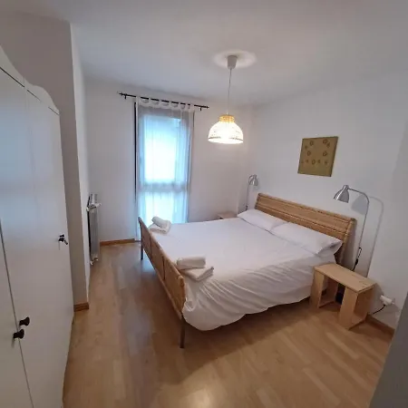 En El Pleno Centro De Con Garaje, Ascensor Y Wifi Apartmán