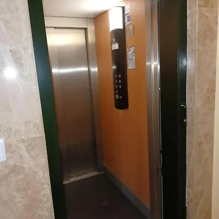 公寓 En El Pleno Centro De Con Garaje, Ascensor, Ventiladores Y Wifi