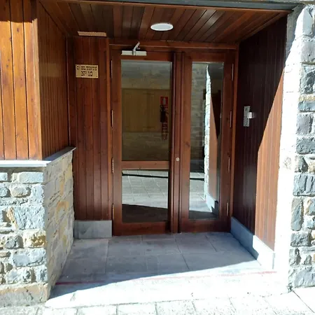 Apartament En El Pleno Centro De Con Garaje, Ascensor, Ventiladores Y Wifi Biescas (Aragon)