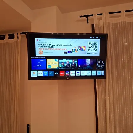 En El Pleno Centro De Con Garaje, Ascensor, Ventiladores Y Wifi