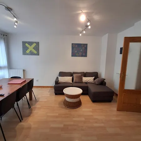 شقة En El Pleno Centro De Con Garaje, Ascensor, Ventiladores Y Wifi *