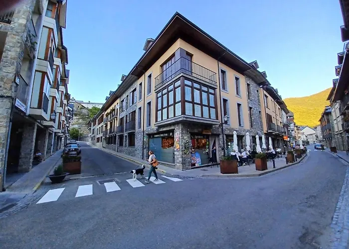 En El Pleno Centro De Con Garaje, Ascensor Y Wifi Apartamento