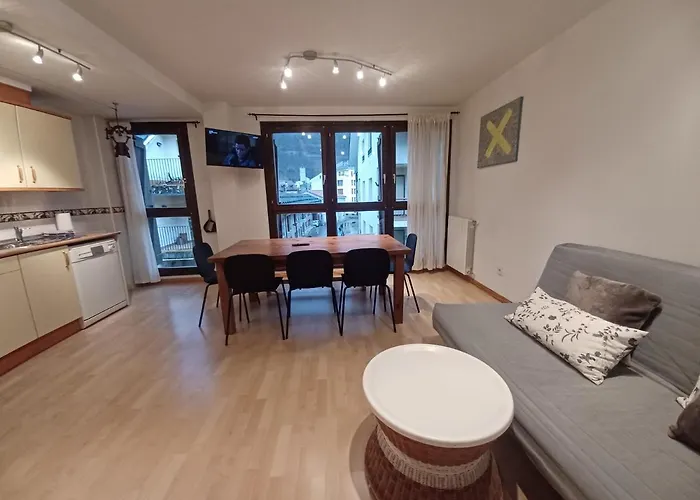 Apartamento En El Pleno Centro De Con Garaje, Ascensor Y Wifi
