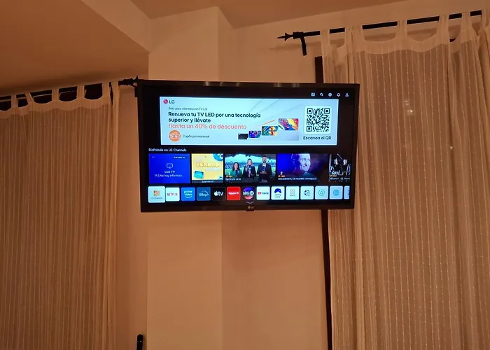 En El Pleno Centro De Con Garaje, Ascensor Y Wifi